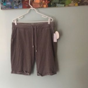 Te Verde comfy shorts
